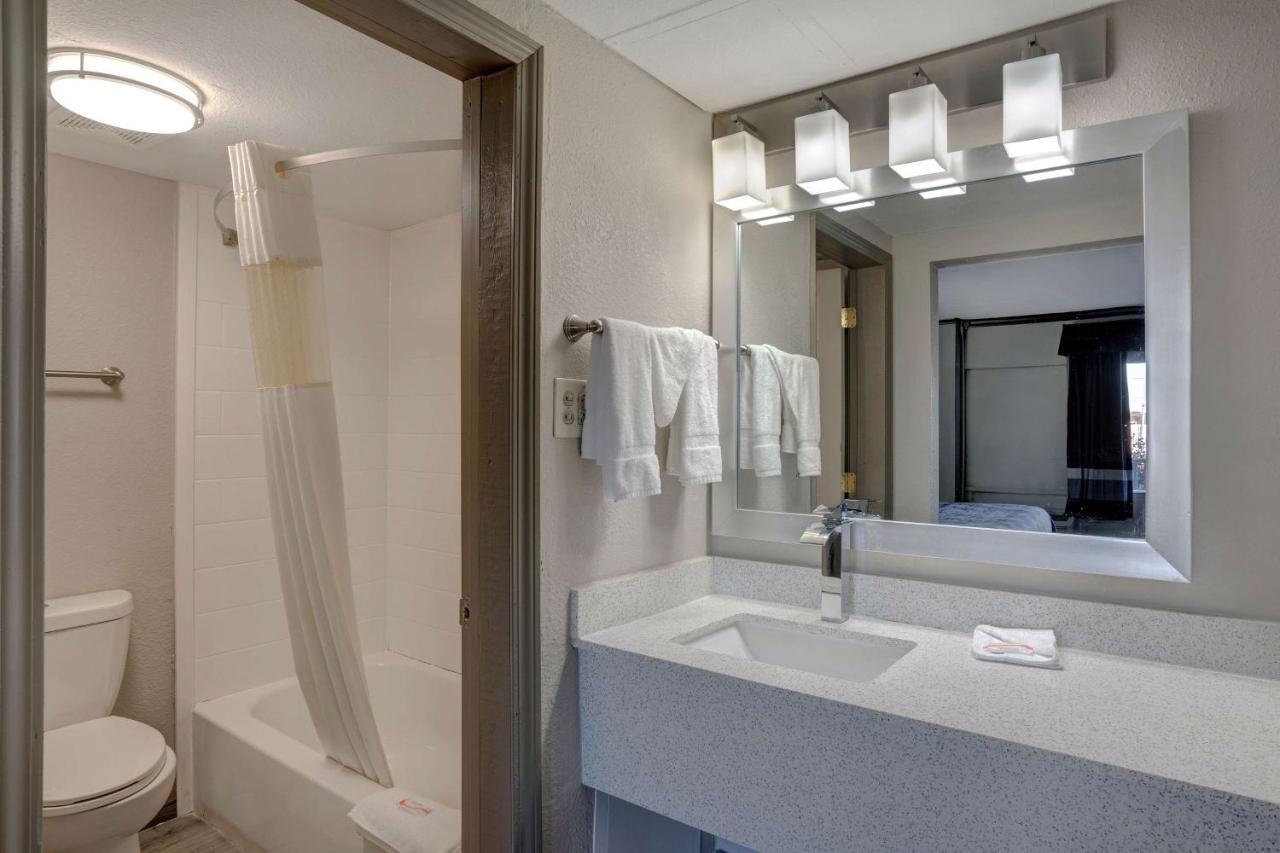 Motel 6 Burlington Zewnętrze zdjęcie