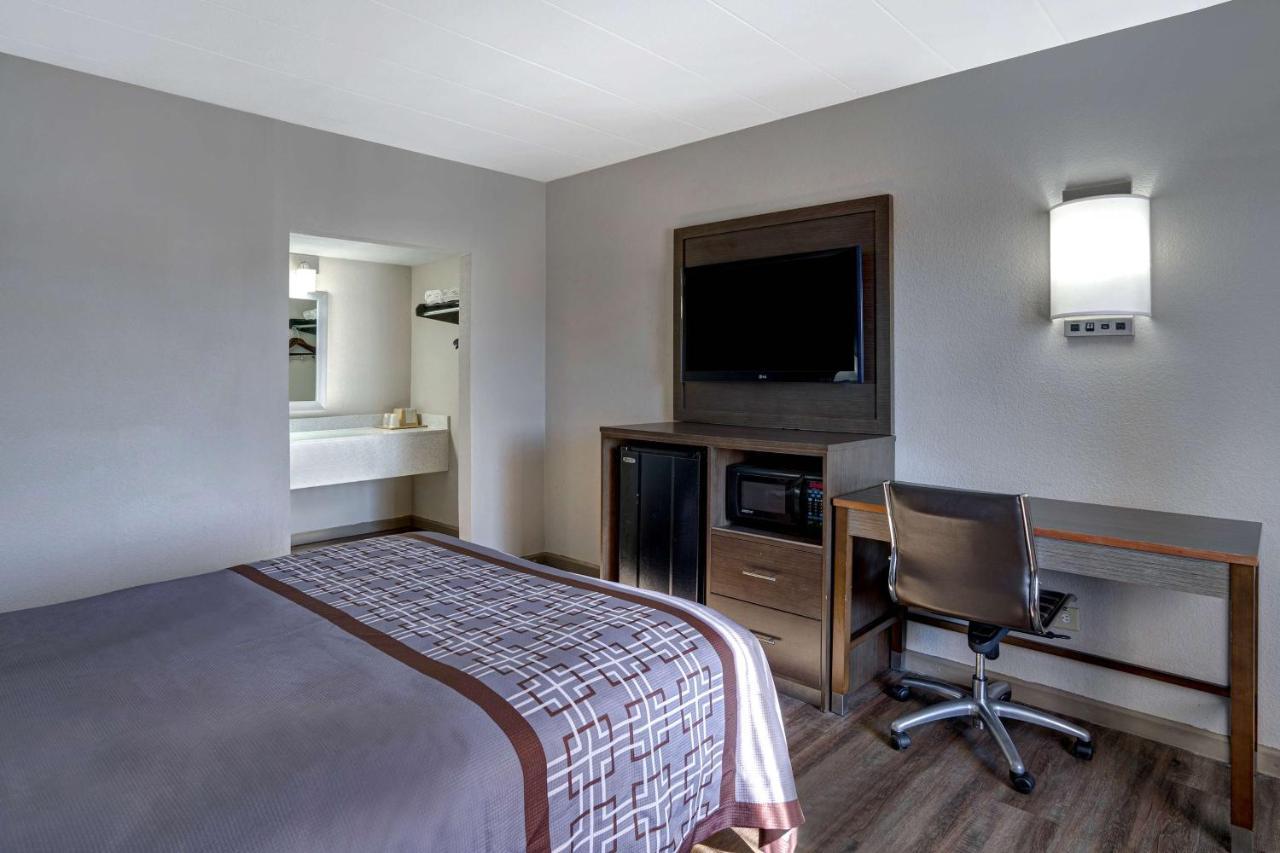 Motel 6 Burlington Zewnętrze zdjęcie